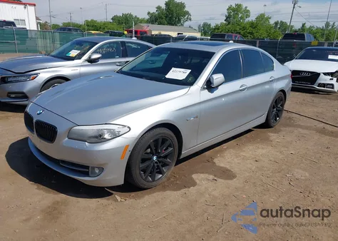 2013 BMW 528I xDrive из США, поврежденный, VIN WBAXH5C50DD107881